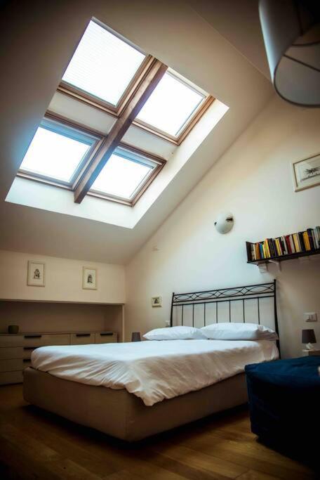 Appartement La Finestra Sul Cielo Del Porto Antico Di